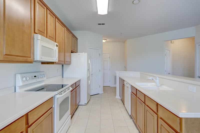 Kitchen at 11251 Campfield Dr unit 1403, Jacksonville, FL 32256