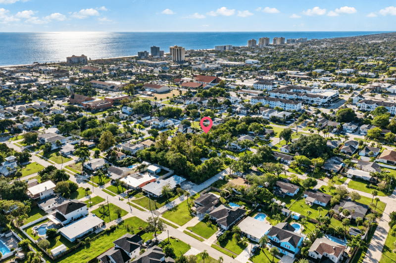 Aerial panoramic view of the ocean and city skyline in Jacksonville Beach, FL