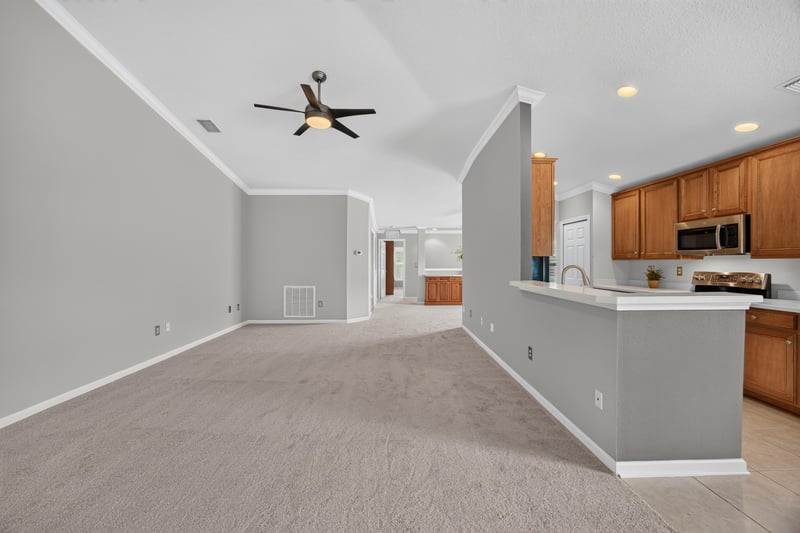 Photo 9 of 8495 Little Swift Cir, Jacksonville, FL 32256, photographed by Megapixeler