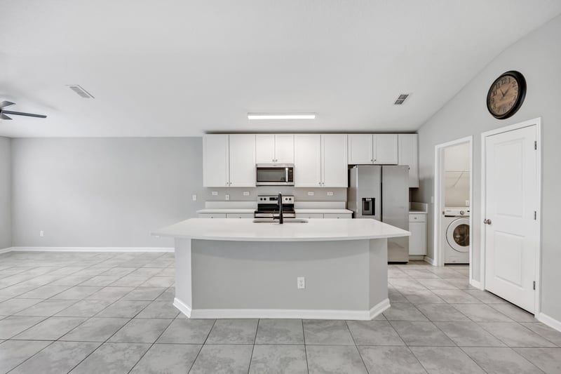 Photo 12 of 12524 Creekside Manor Drive, Jacksonville, FL 32218, photographed by Megapixeler