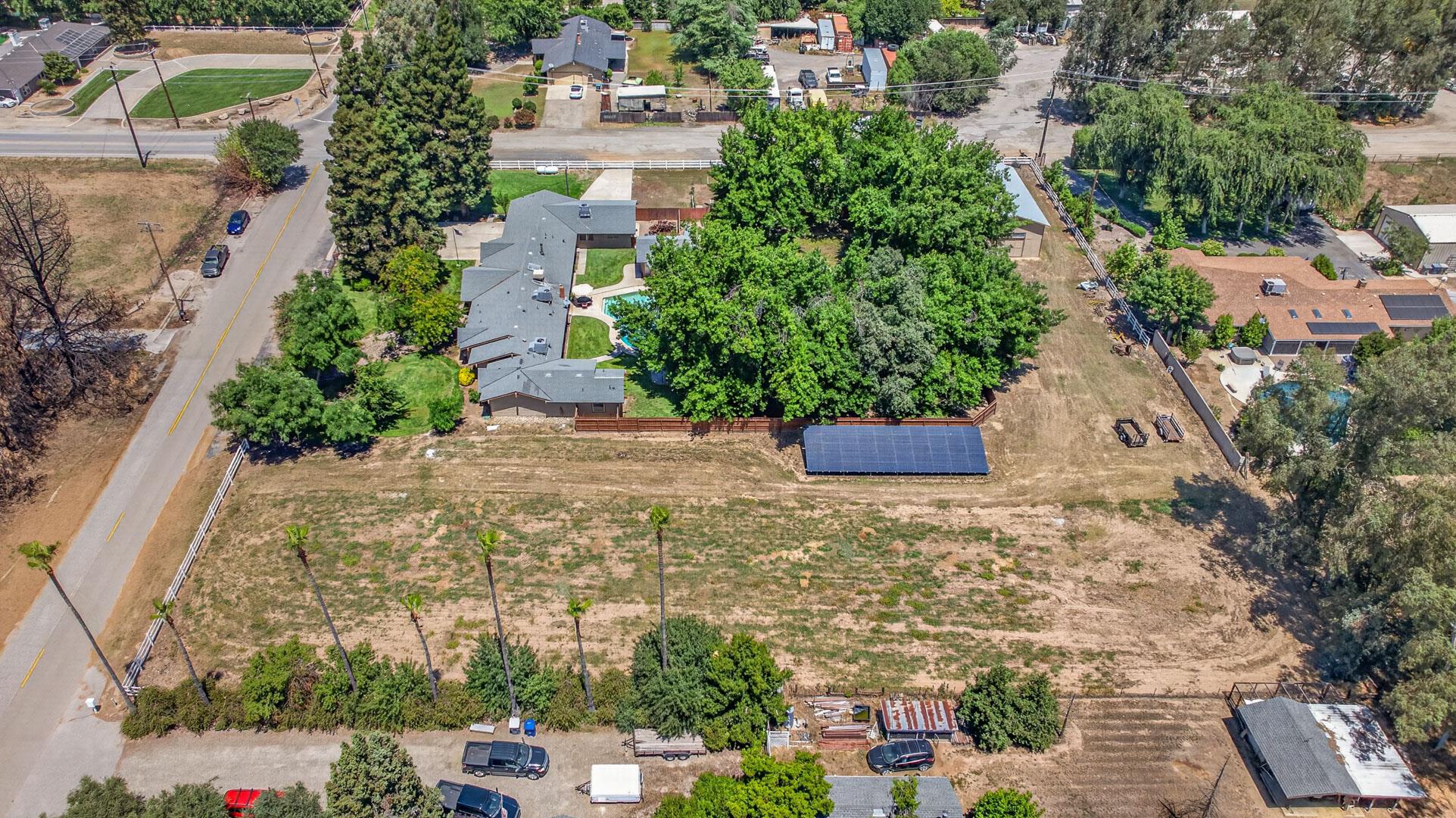 1185 N Locan Ave, photo 15