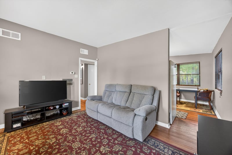 Photo 5 of 2143 Newberry Rd, Jacksonville, FL 32218, photographed by Megapixeler