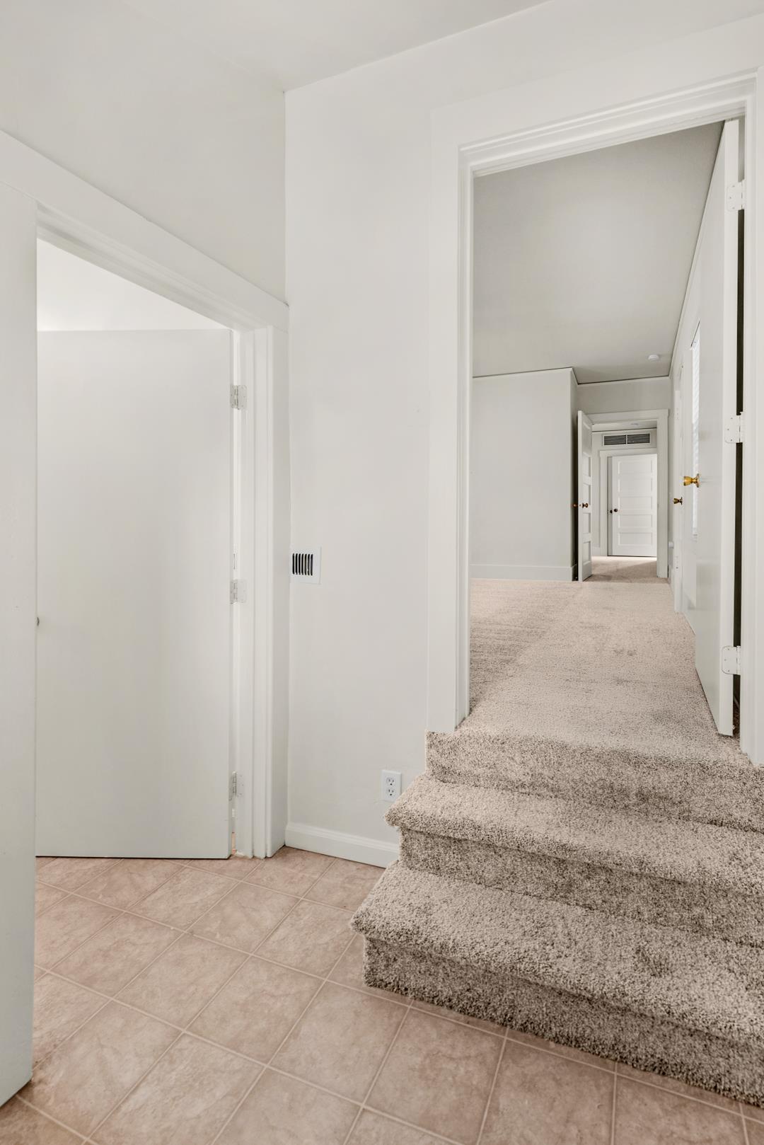 1009 N Vagedes Ave, photo 22