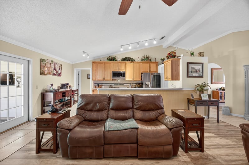 Photo 13 of 8959 Blaine Meadows Dr, Jacksonville, FL 32257, photographed by Megapixeler