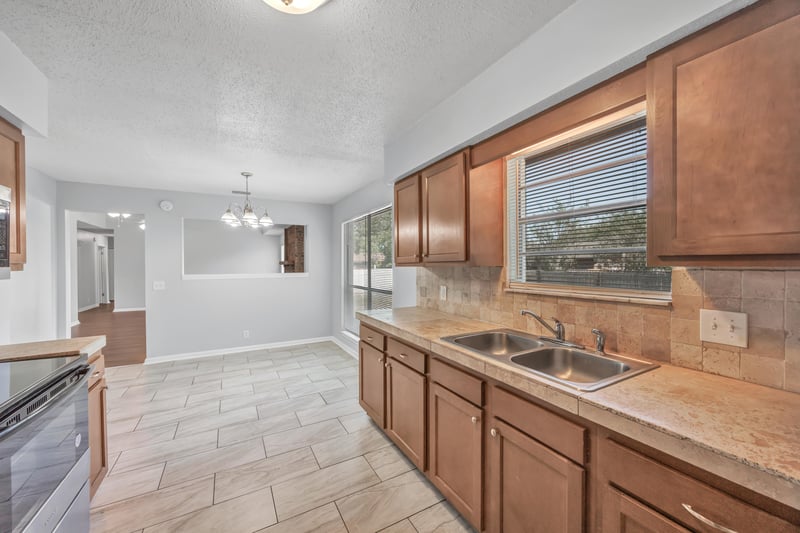 Photo 16 of 6124 Blank Dr W, Jacksonville, FL 32244, photographed by Megapixeler