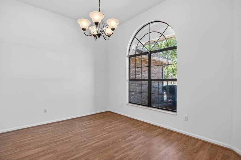Photo 9 of 985 Sweetwood Ct, Orange Park, FL 32065, photographed by Megapixeler