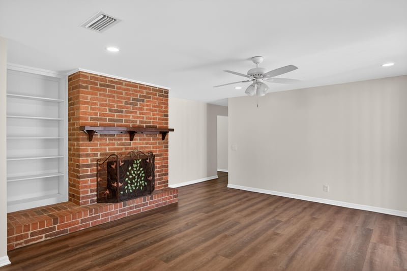 Family Room at 2766 Greenridge Rd, Orange Park, FL 32073
