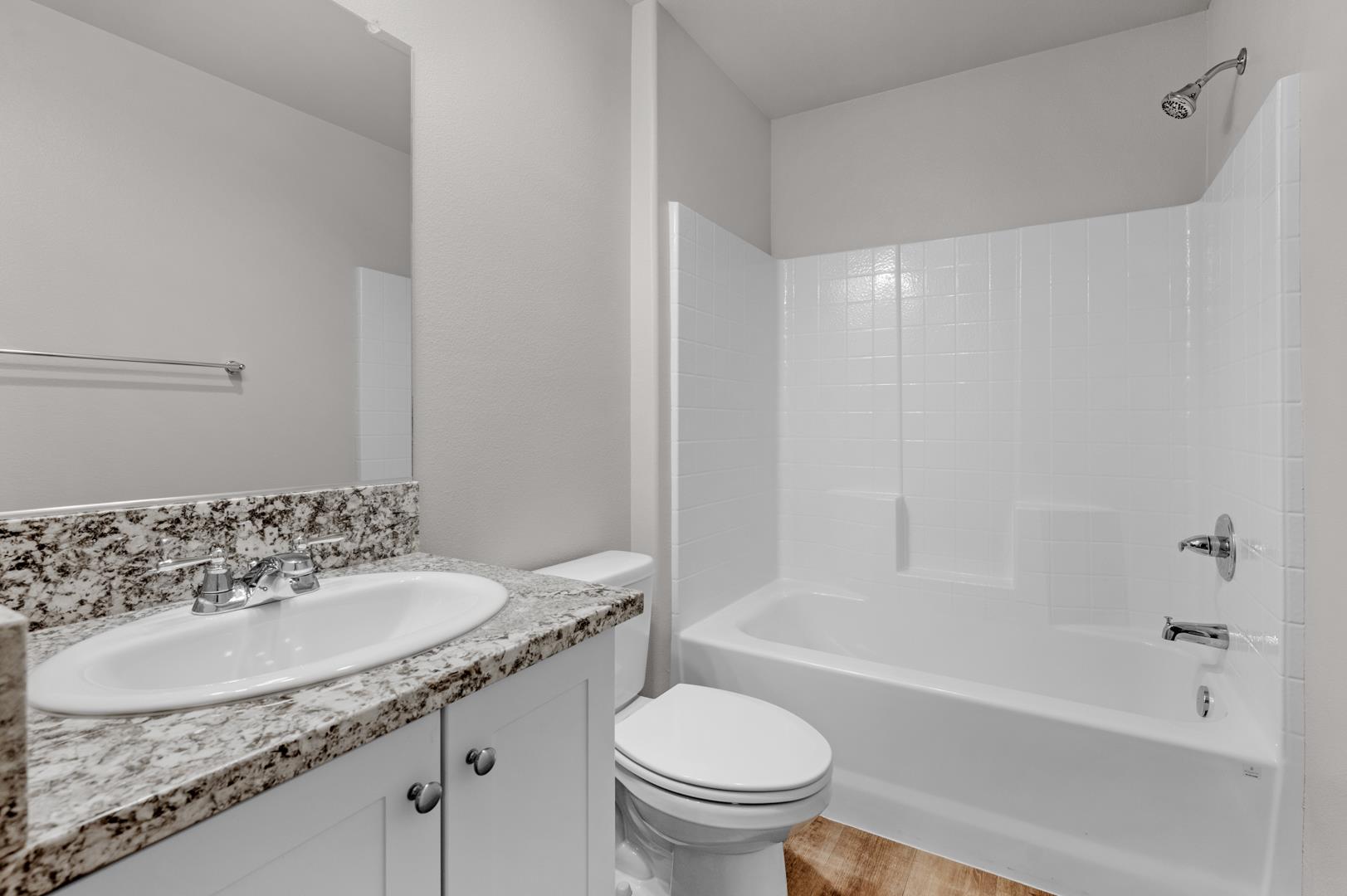 410 S Summit St, photo 31