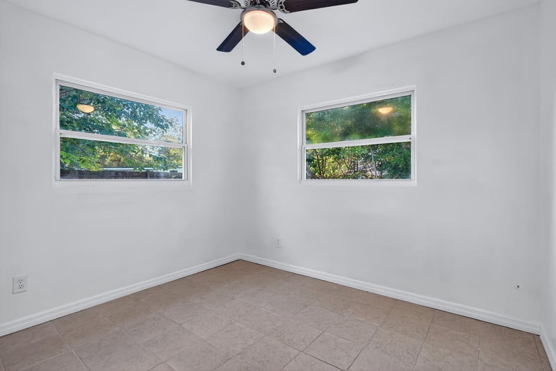 Photo 36 of 6923 King Arthur Rd N, Jacksonville, FL 32211, photographed by Megapixeler
