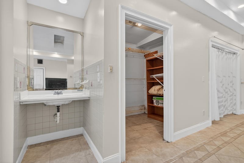Photo 41 of 5933 Green Hill Ln, Jacksonville, FL 32211, photographed by Megapixeler
