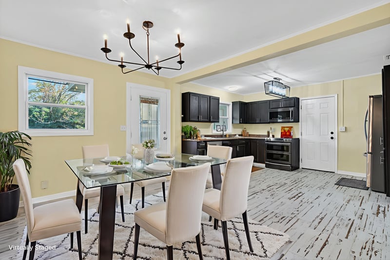 Photo 7 of 6923 King Arthur Rd N, Jacksonville, FL 32211, photographed by Megapixeler