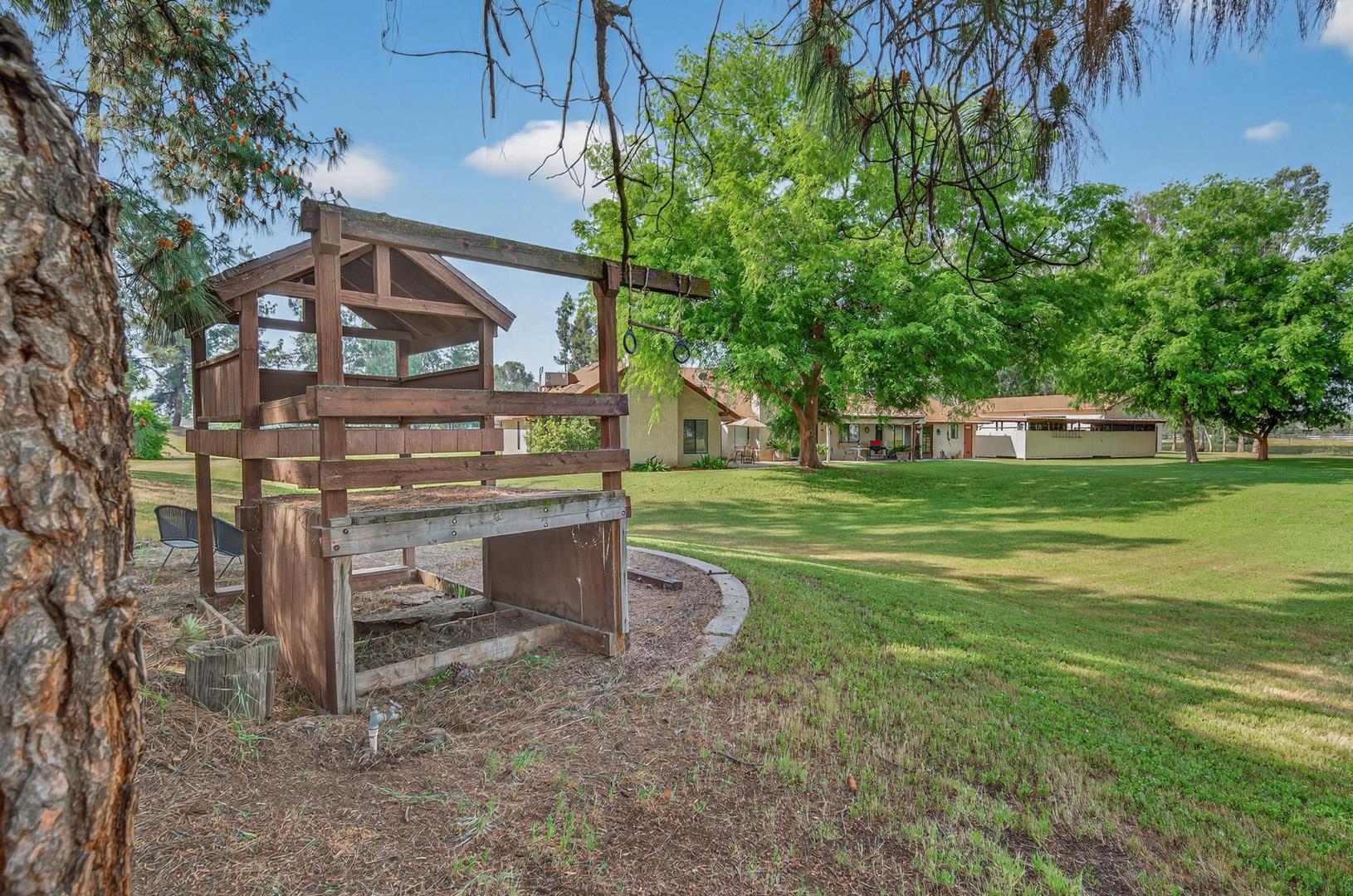 11640 E Sierra Ave, photo 51