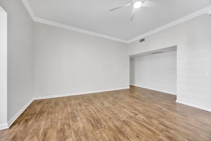 Photo 9 of 2912 St Johns Ave unit 18, Jacksonville, FL 32205, photographed by Megapixeler