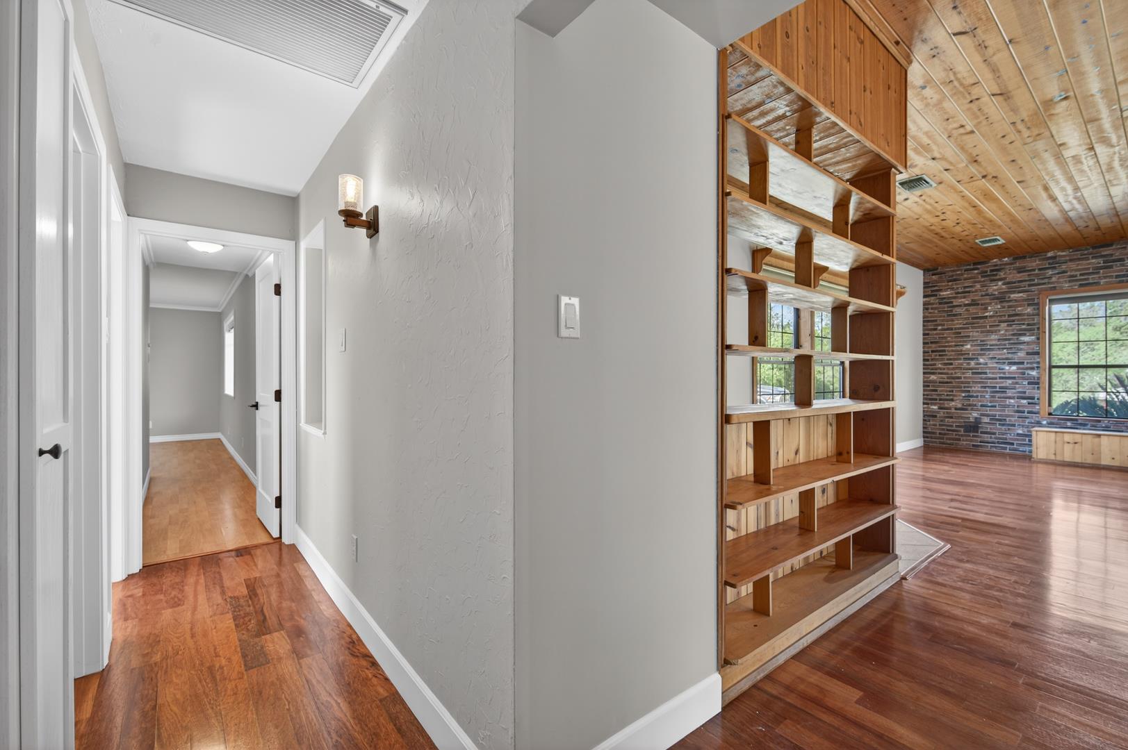 30919 Auberry Rd, photo 77