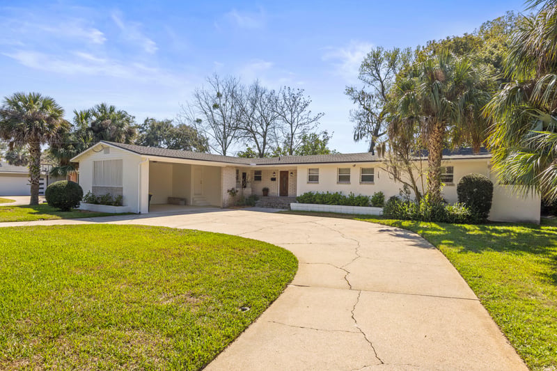 Photo 2 of 906 Old Grove Manor, Jacksonville, FL 32207, photographed by Megapixeler