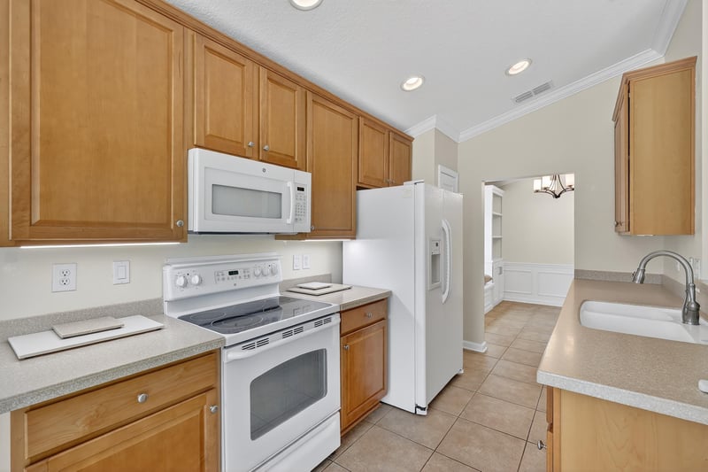 Kitchen at 8986 Tropical Bend Cir, Jacksonville, FL 32256