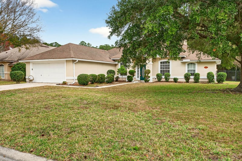 Front Angle at 2407 Southern Links Dr, Orange Park, FL 32003