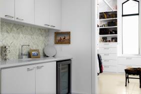 Primary breakfast bar