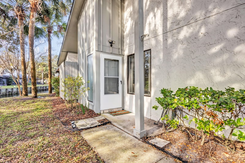 Photo 2 of 9360 Craven Rd unit 301, Jacksonville, FL 32257, photographed by Megapixeler