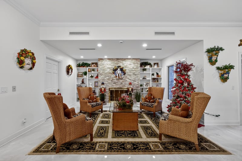 Living Room at 7987 Hollyridge Rd, Jacksonville, FL 32256
