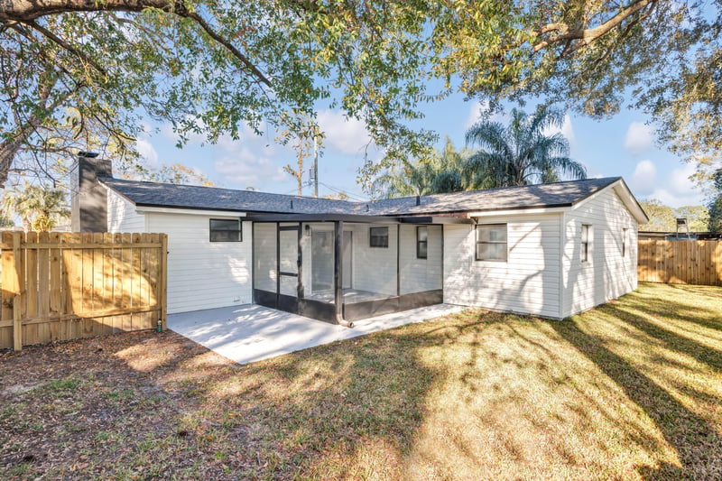 Photo 31 of 5548 Fargo Dr N, Jacksonville, FL 32207, photographed by Megapixeler