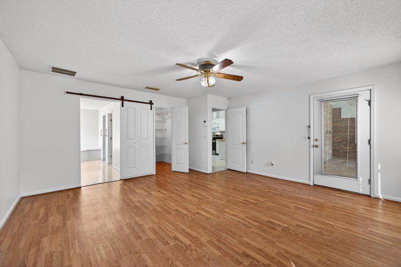 Photo 26 of 985 Sweetwood Ct, Orange Park, FL 32065, photographed by Megapixeler