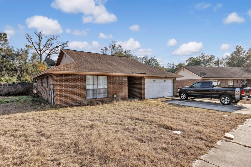 Photo 2 of 7650 Cranberry Ln S, Jacksonville, FL 32244, photographed by Megapixeler