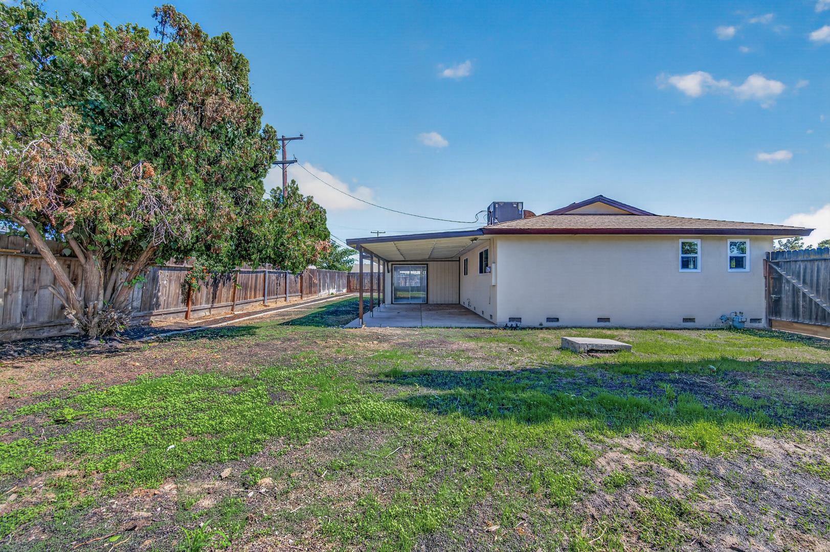 957 W Pico Ave, photo 30