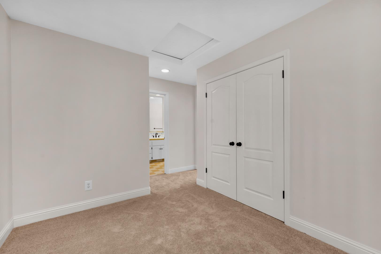 1922 Backowski Ave, photo 36