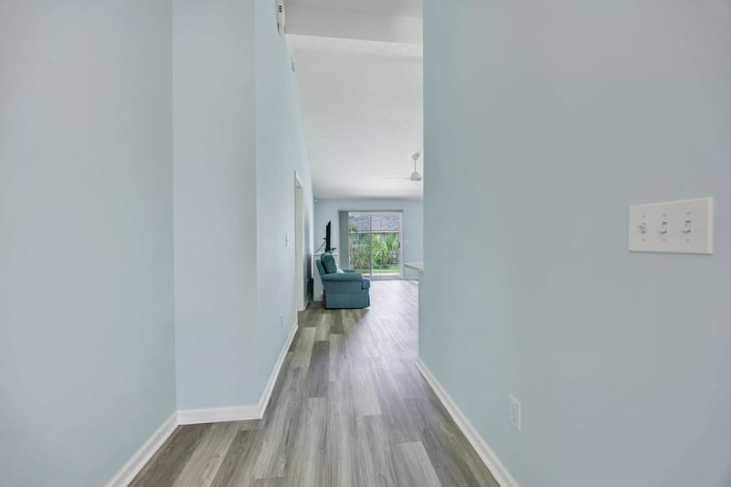 Photo 8 of 14140 Washburn Ct, Jacksonville, FL 32250, photographed by Megapixeler