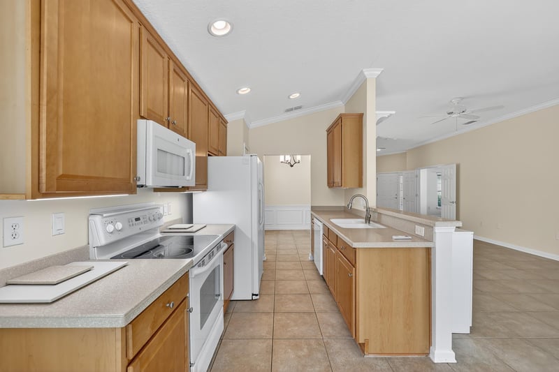Kitchen at 8986 Tropical Bend Cir, Jacksonville, FL 32256