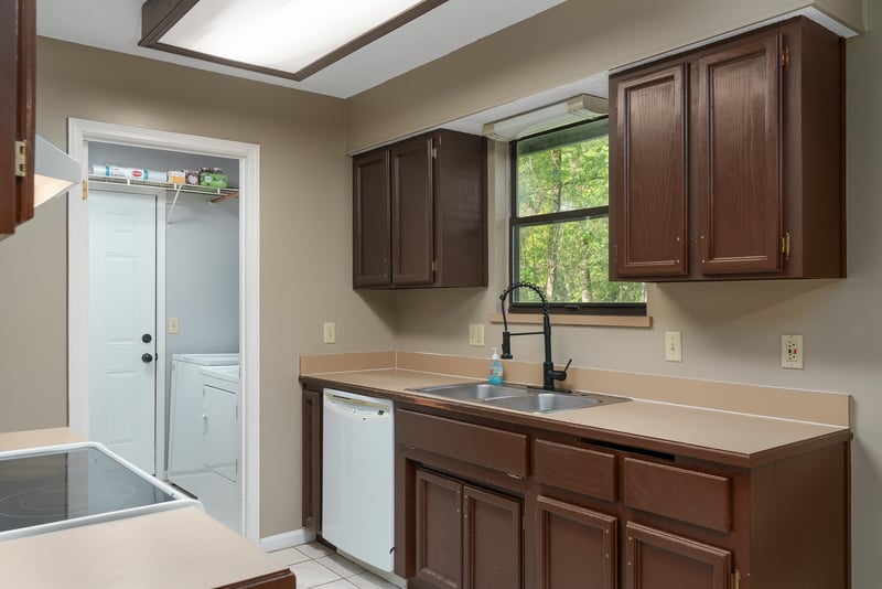 Photo 18 of 6092 Taylor Rd, Jacksonville, FL 32234, photographed by Megapixeler