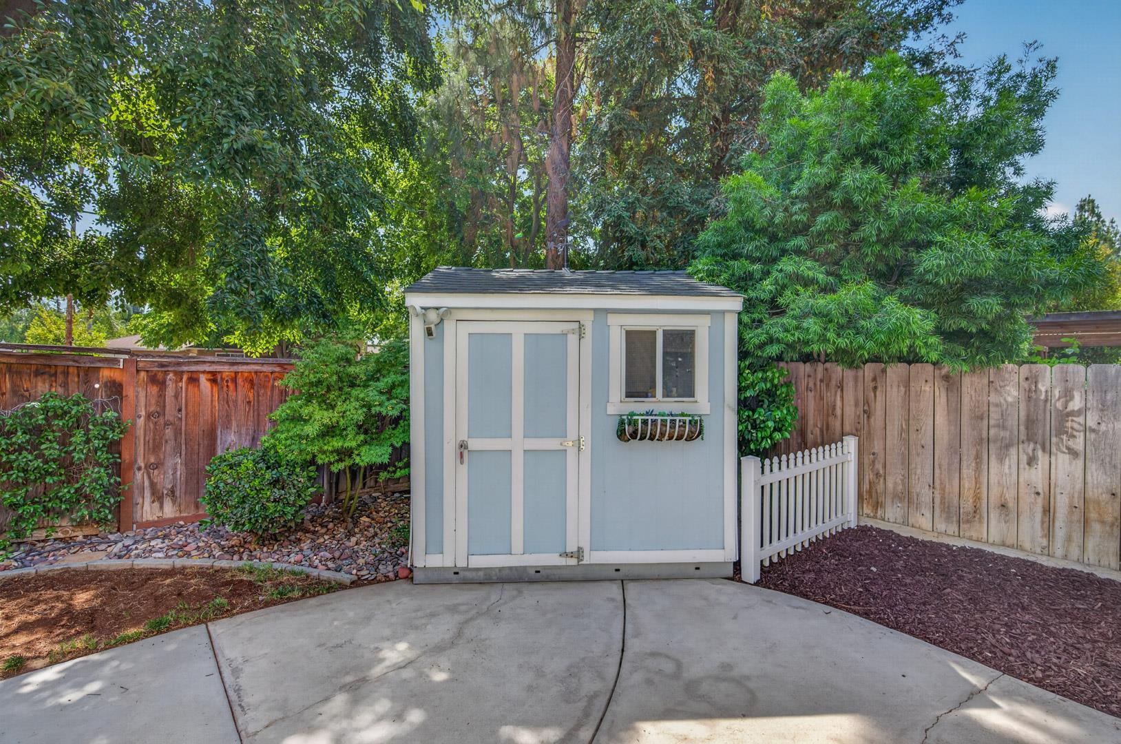 7878 N Meridian Ave, photo 49