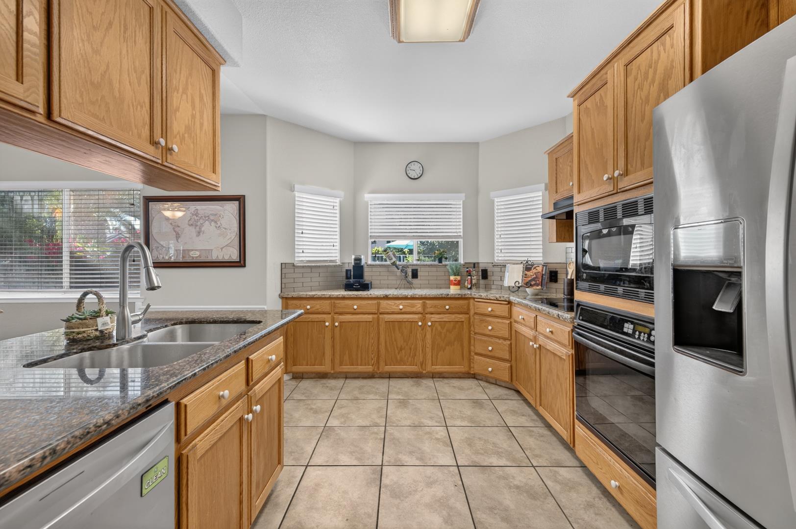 1888 El Paso Ave, photo 29