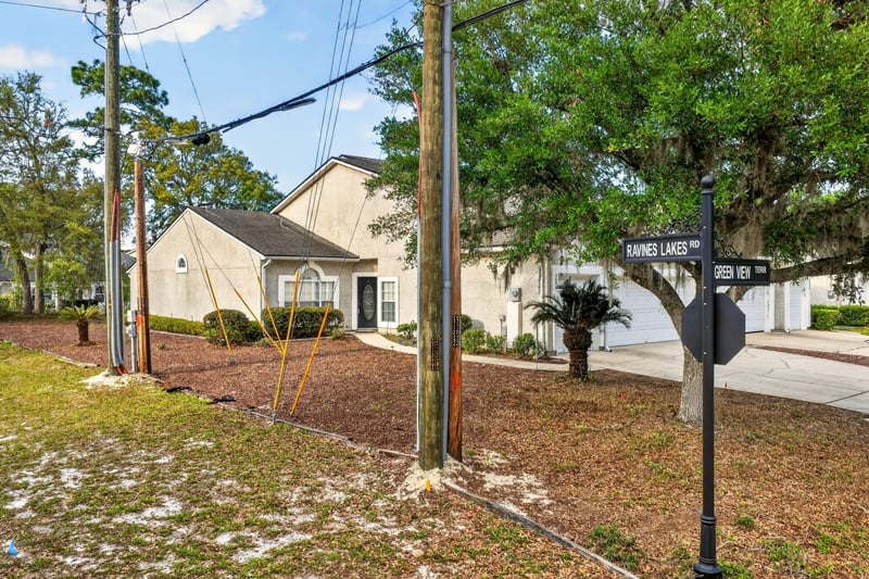 Photo 2 of 3898 Green View Terrace, Middleburg, FL 32068, photographed by Megapixeler