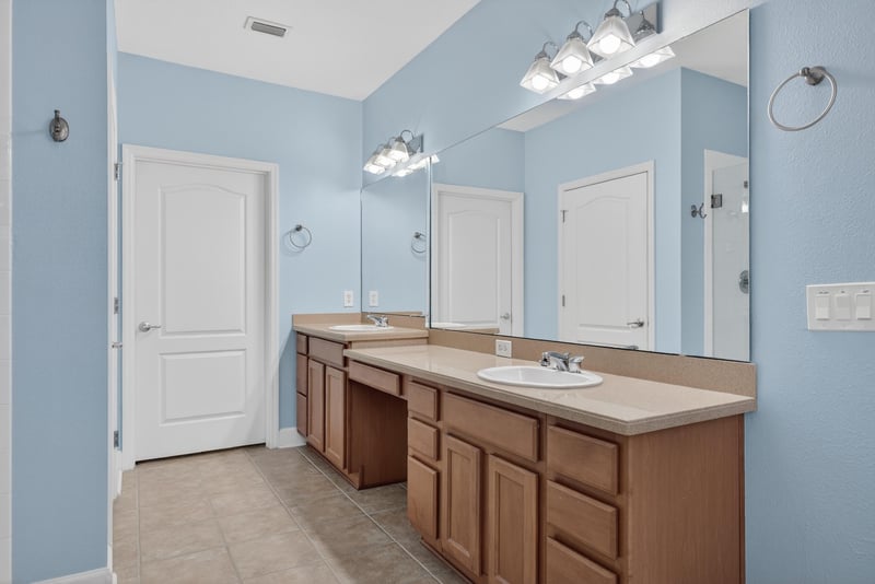 Photo 33 of 4480 Deerwood Lake Pkwy unit 432, Jacksonville, FL 32216, photographed by Megapixeler