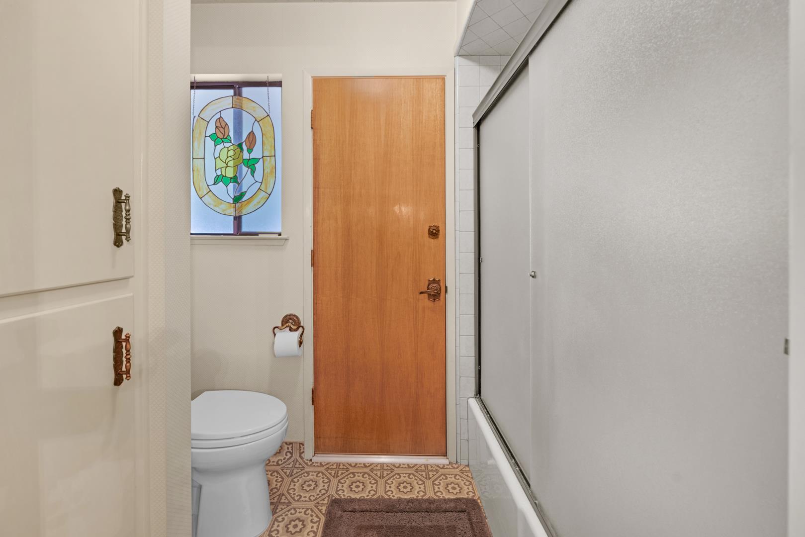 355 E Everglade Ave, photo 35