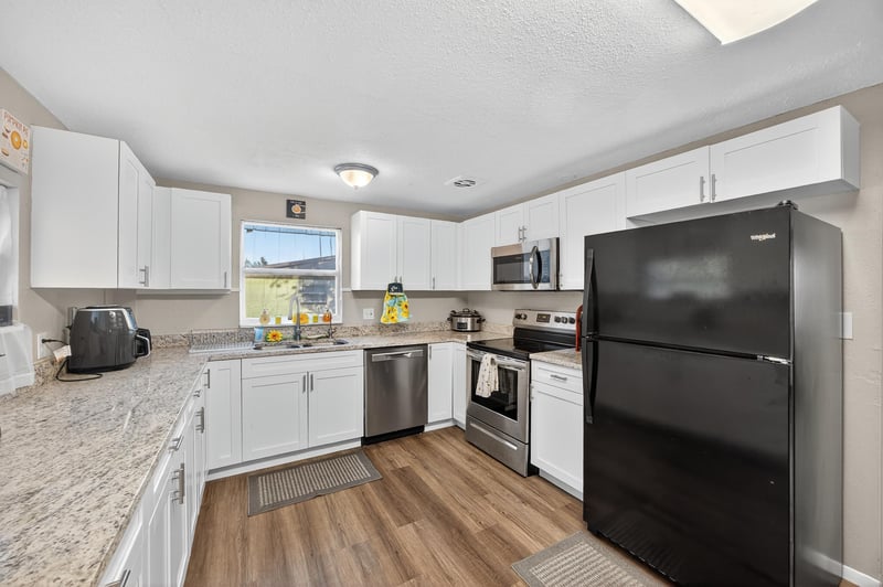 Photo 17 of 409 Parkwood Dr, Orange Park, FL 32073, photographed by Megapixeler