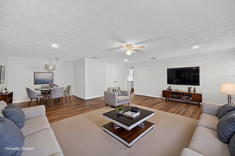 Photo 6 of 7388 Simms Dr, Jacksonville, FL 32209, photographed by Megapixeler
