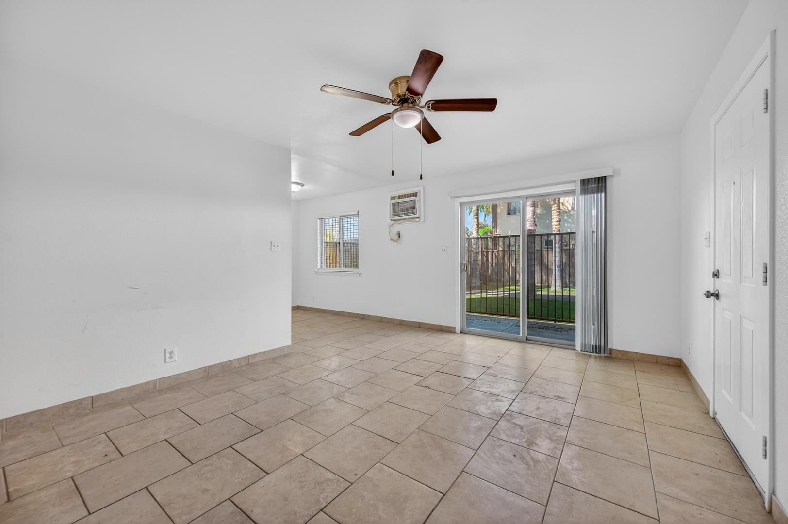 1348 E San Bruno Ave, photo 16