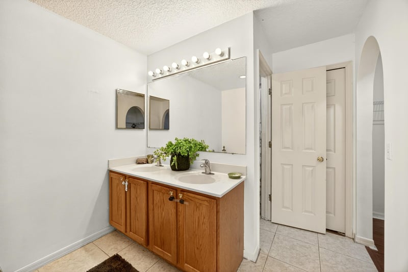 Photo 23 of 5537 Shady Pine St S, Jacksonville, FL 32244, photographed by Megapixeler