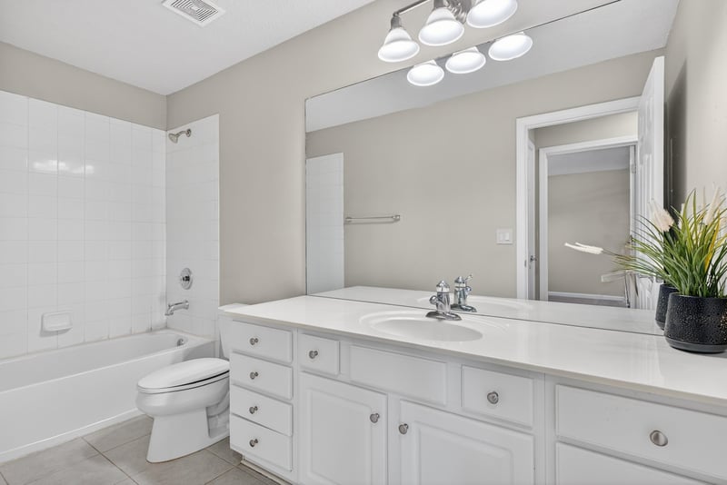 Photo 41 of 3902 Highgate Ct, Jacksonville, FL 32216, photographed by Megapixeler