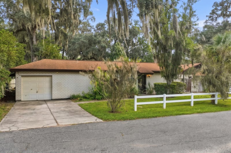 Real estate photo 4, photographed by Megapixeler on Hyde Grove Ave, Jacksonville
