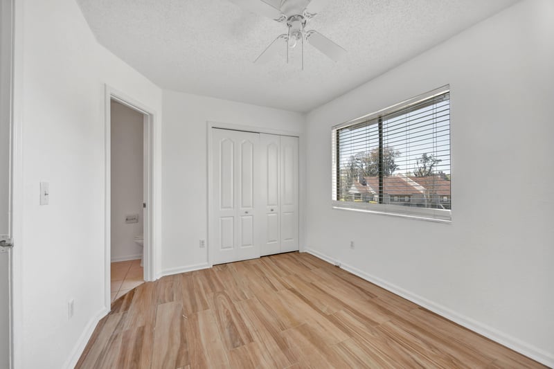 Photo 30 of 8300 Plaza Gate Ln unit 1062, Jacksonville, FL 32217, photographed by Megapixeler
