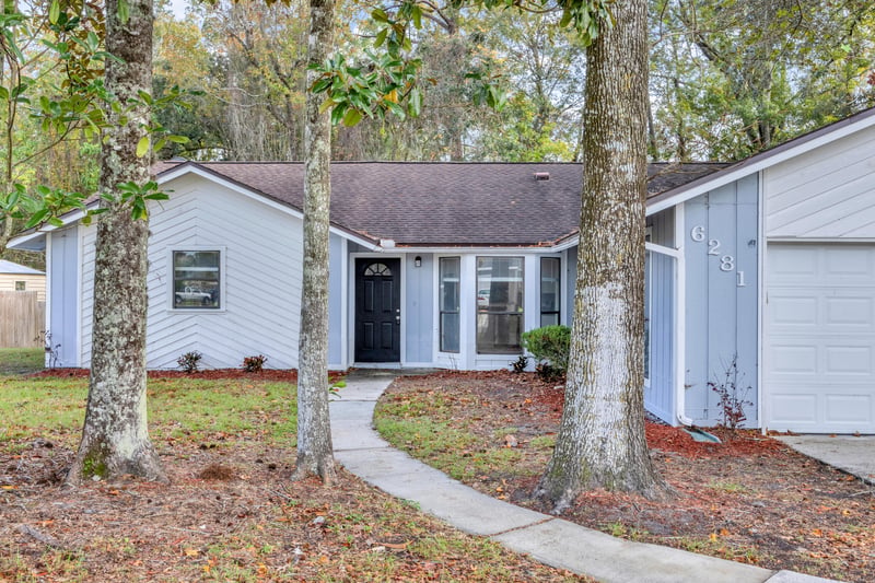 Photo 4 of 6281 Island Forest Dr, Orange Park, FL 32003, photographed by Megapixeler