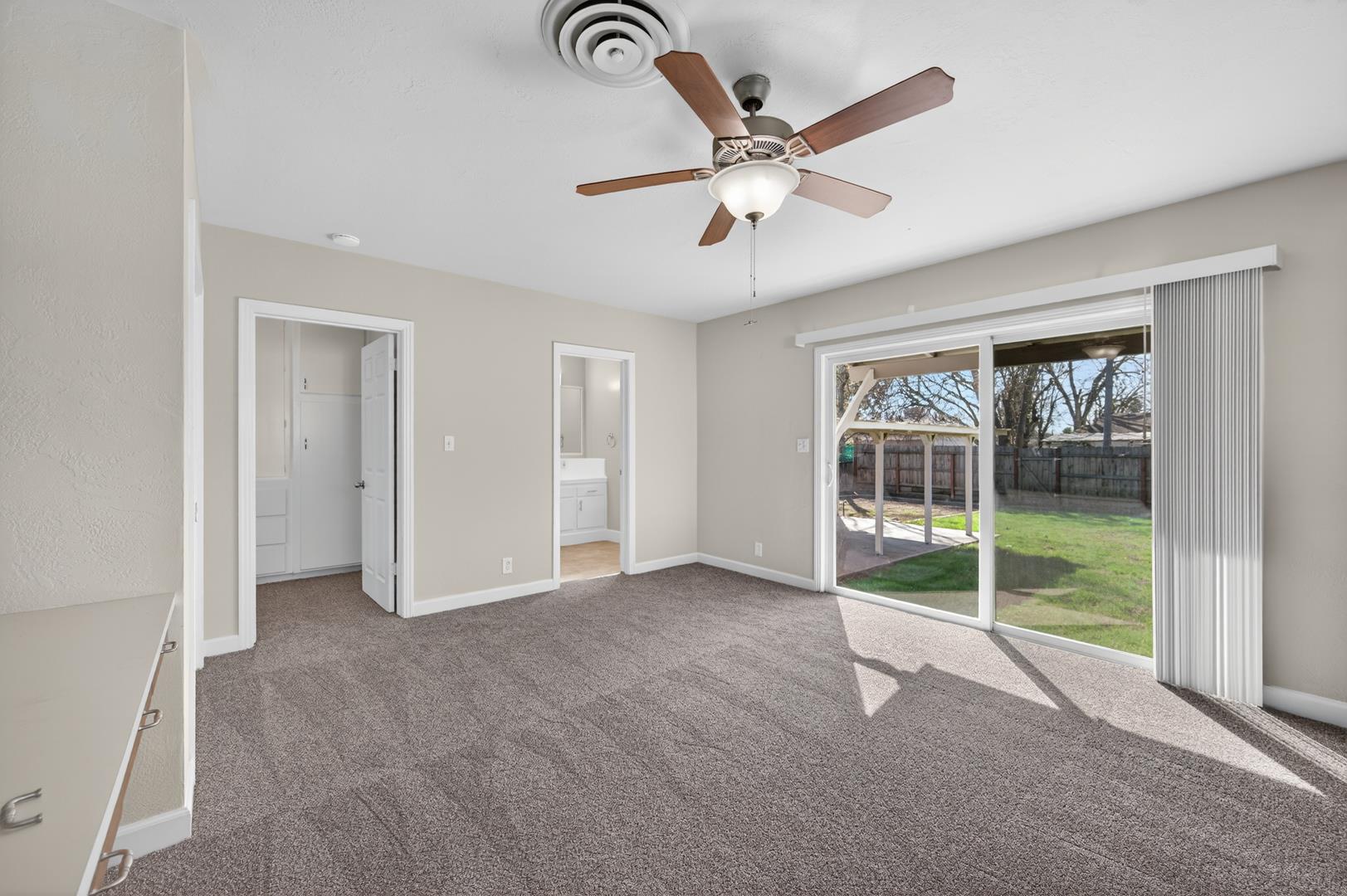 1146 E Cortland Ave, photo 19
