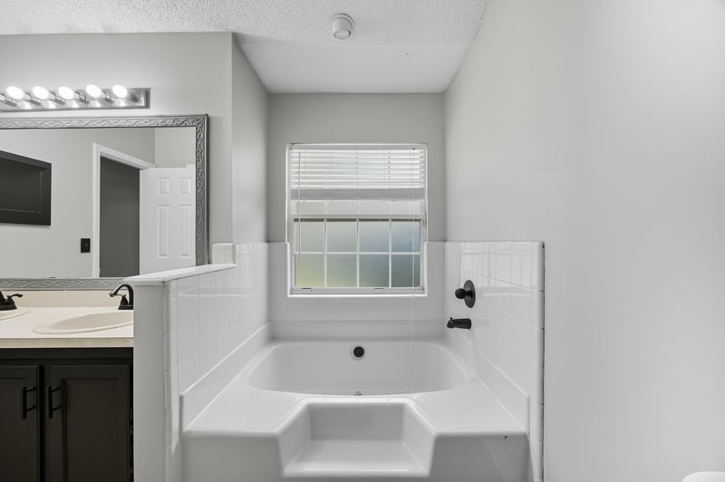 Photo 21 of 7751 Fawn Lake Dr S, Jacksonville, FL 32256, photographed by Megapixeler