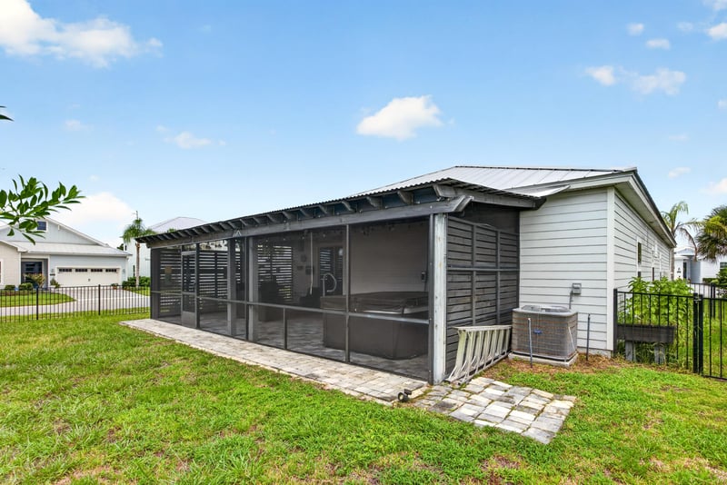 Backyard and screened porch at 91 Tilloo Ct, St. Johns, FL