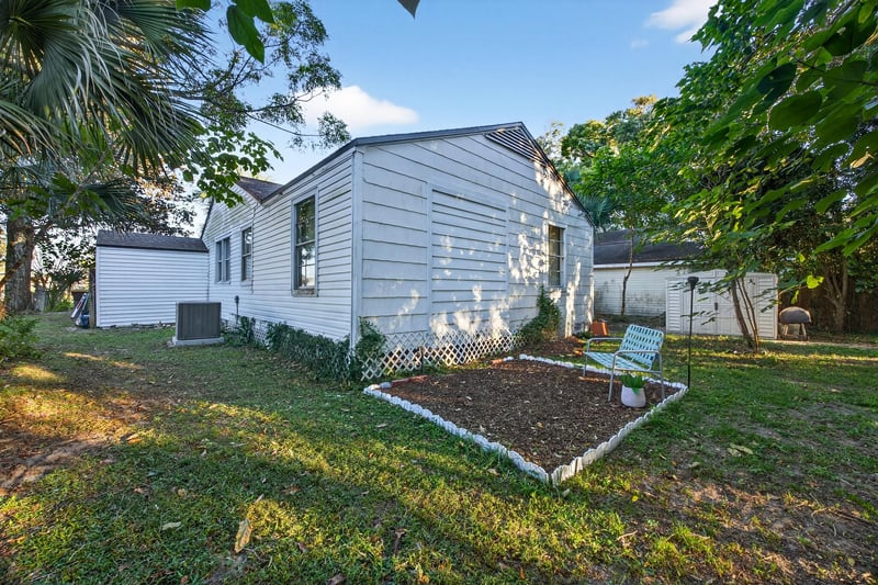 Photo 28 of 2712 Cherrywood Rd, Jacksonville, FL 32210, photographed by Megapixeler