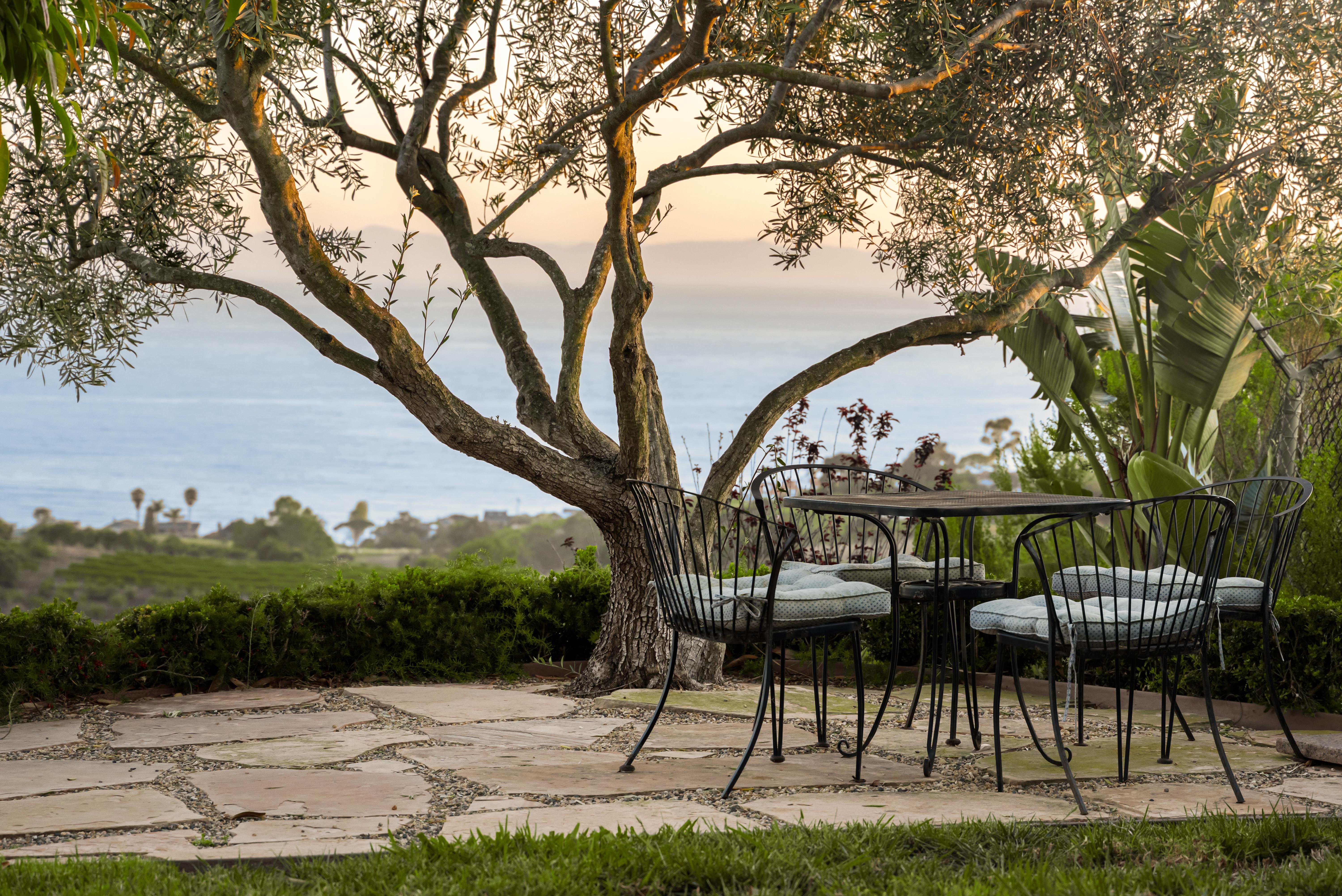 Real estate photography virtual tour of chef's kitchen at 11 Hunt Drive, Santa Barbara CA by VirTour Media